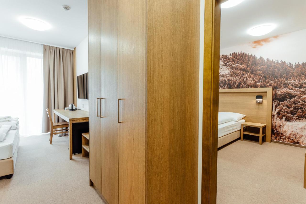 Apartmány Humno Valča Exterior foto